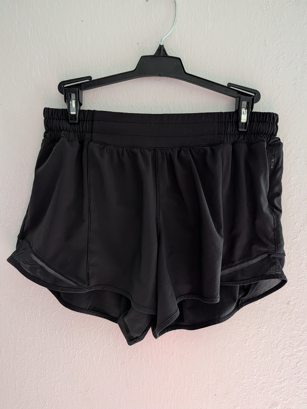 Lululemon Hotty Hot Women's Black Athletic Running Shorts